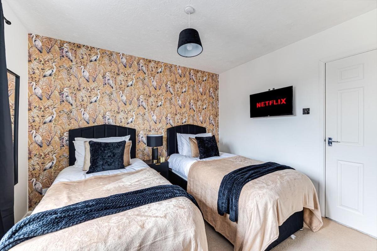Stylish House - Excellent Location - Driveway Parking, Self-check-in, Tvs In Bedrooms And Fast Wifi By Yoko *